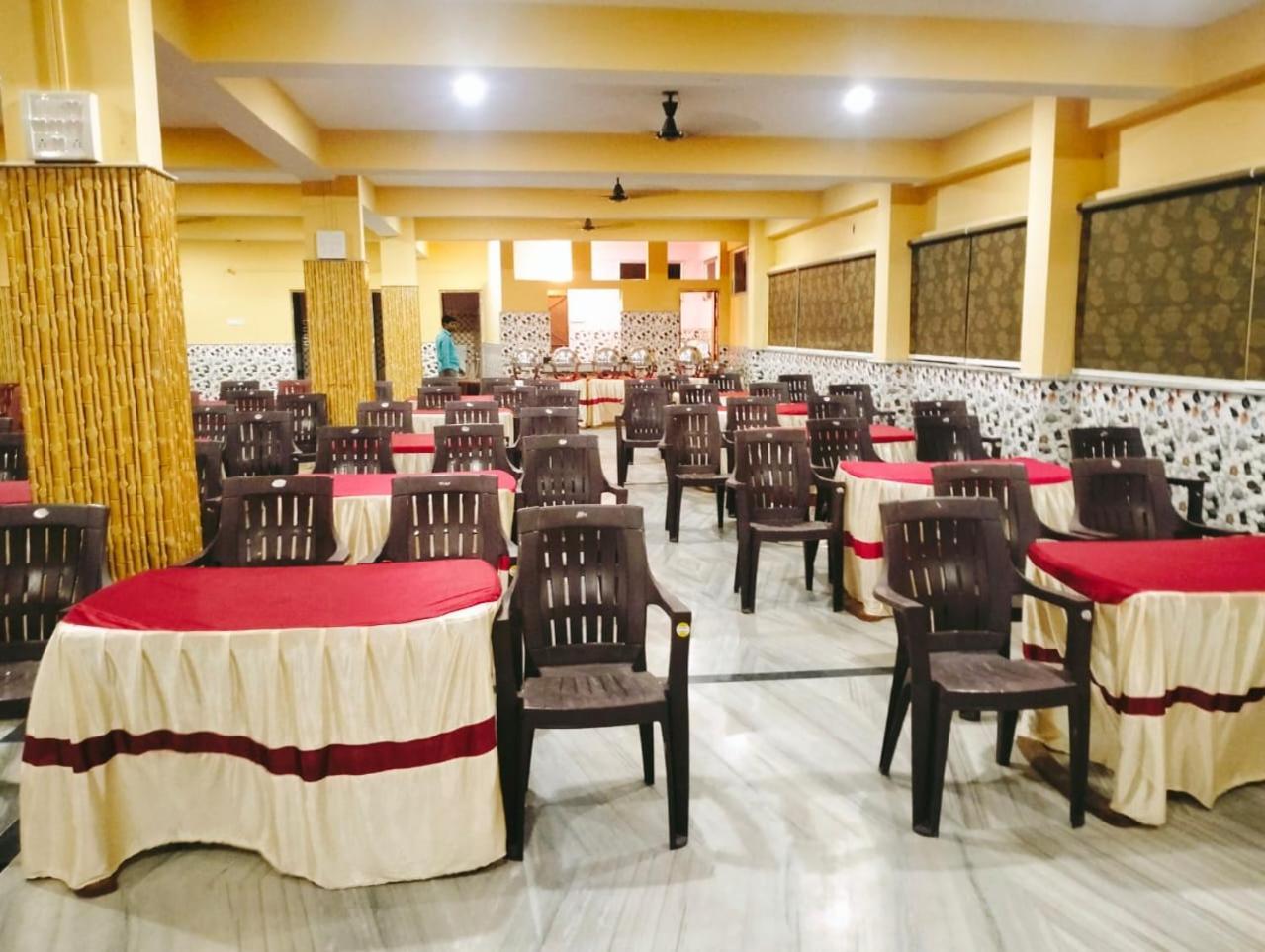 Hotel Kolam Shanti Niketan Exterior photo